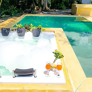 Luxury In Aguacatala Medellín